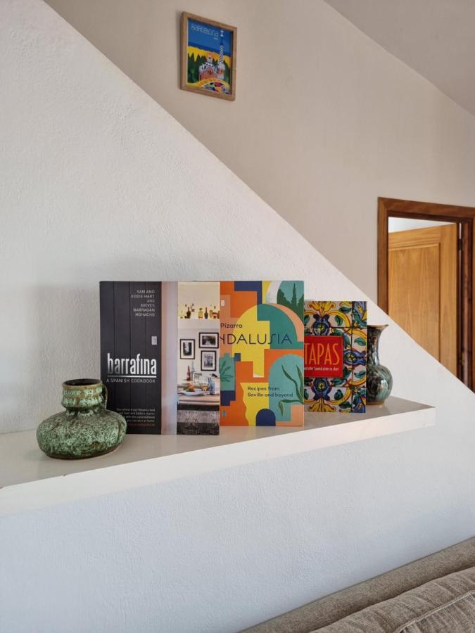 Lovely 2 Bed Apartment With Stunning Views & Pool Cómpeta エクステリア 写真