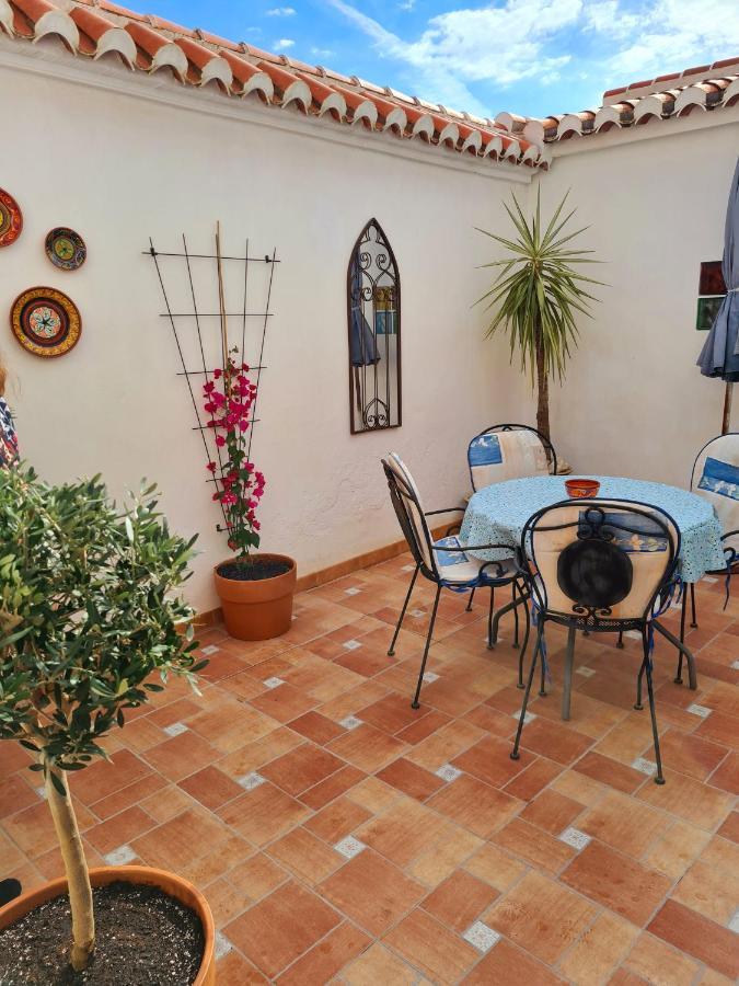 Lovely 2 Bed Apartment With Stunning Views & Pool Cómpeta エクステリア 写真