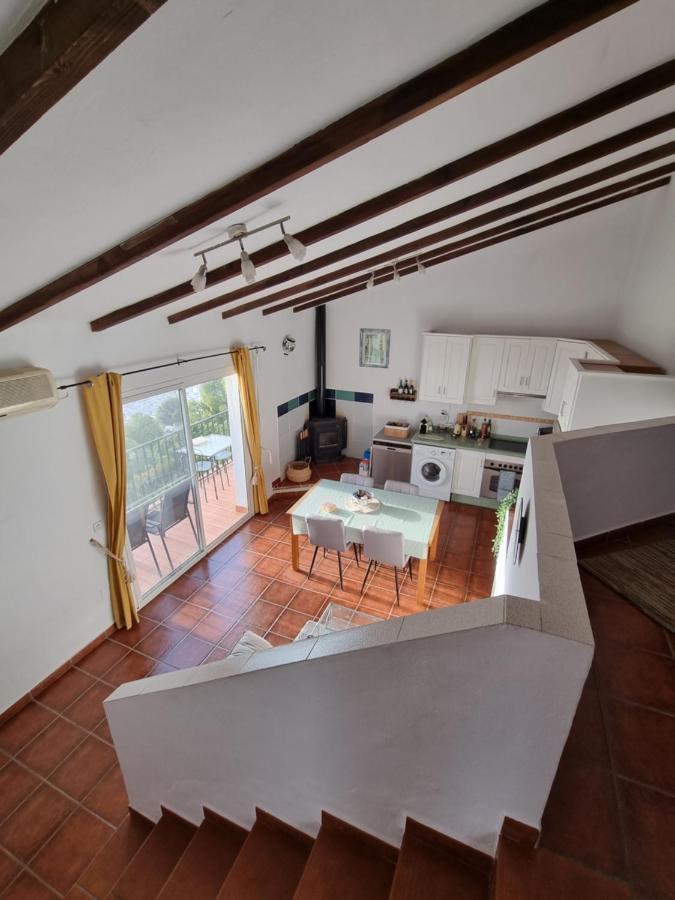 Lovely 2 Bed Apartment With Stunning Views & Pool Cómpeta エクステリア 写真