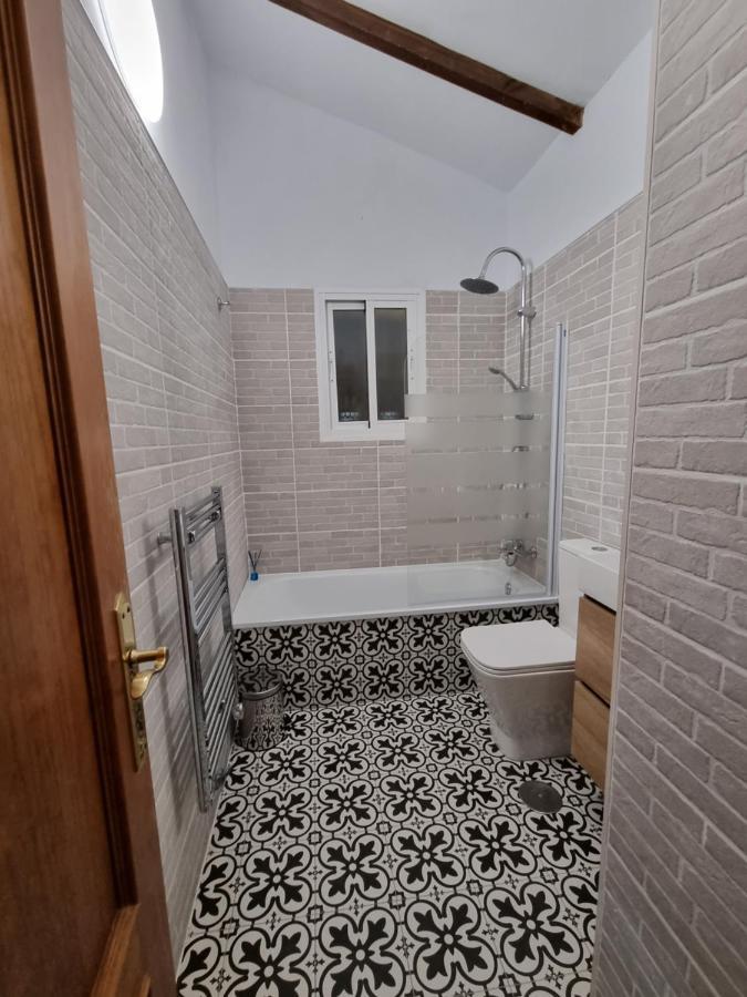 Lovely 2 Bed Apartment With Stunning Views & Pool Cómpeta エクステリア 写真